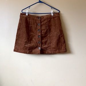 🤍 Corduroy Skirt With Wooden Buttons Size OX 🤍